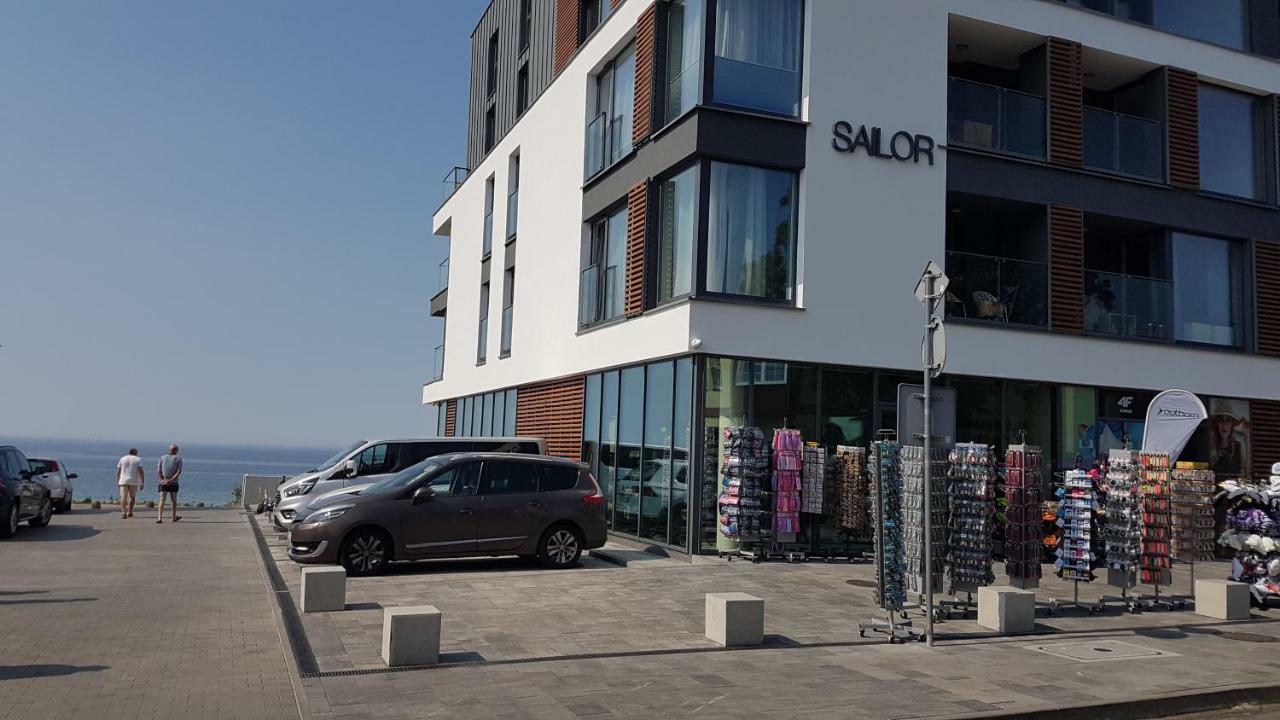 Sailor أوسترونيه مورسكية المظهر الخارجي الصورة